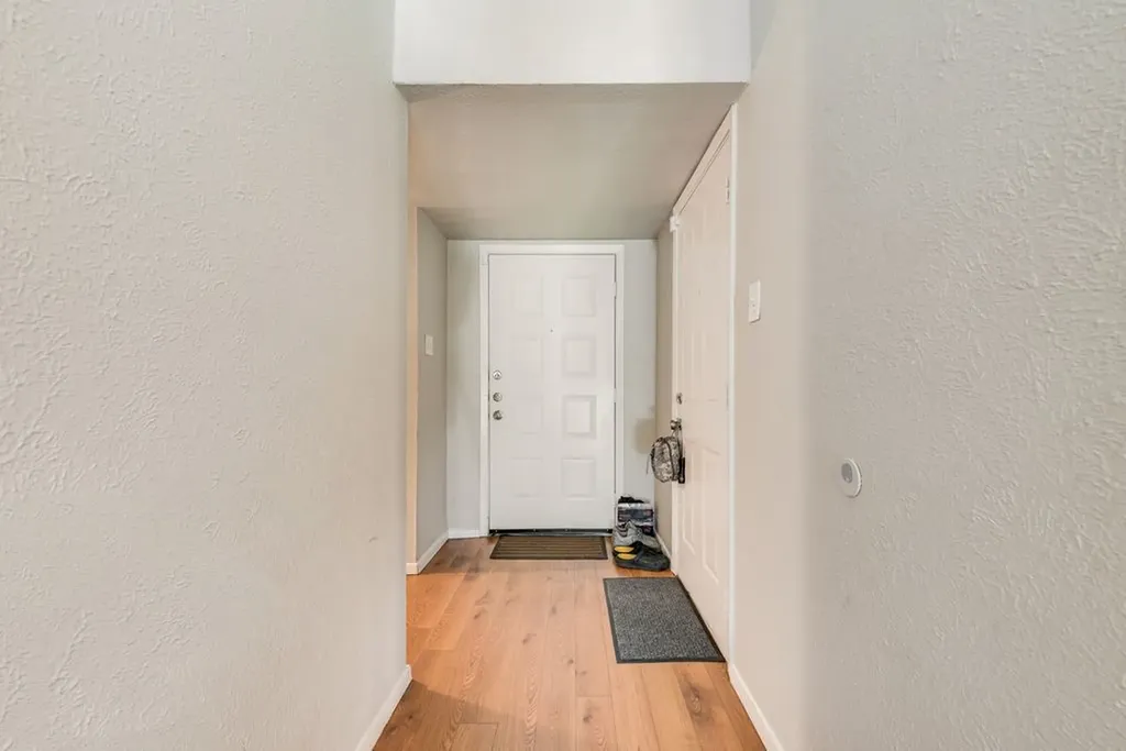 1717 Glenview Lane Arlington TX 76014