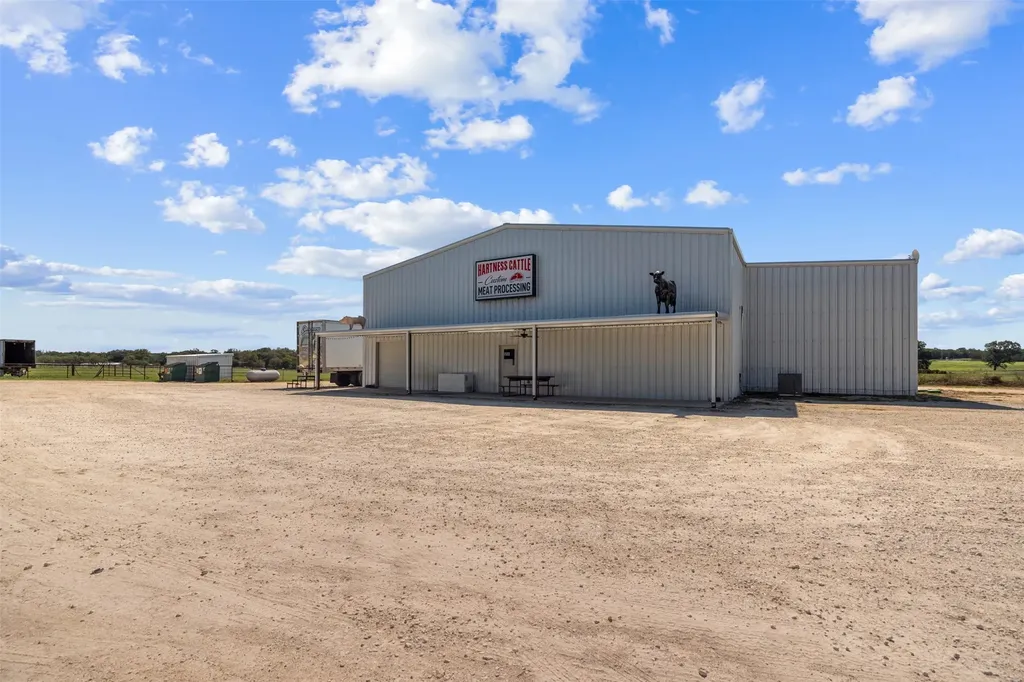 324 E Highway 6 Iredell TX 76649