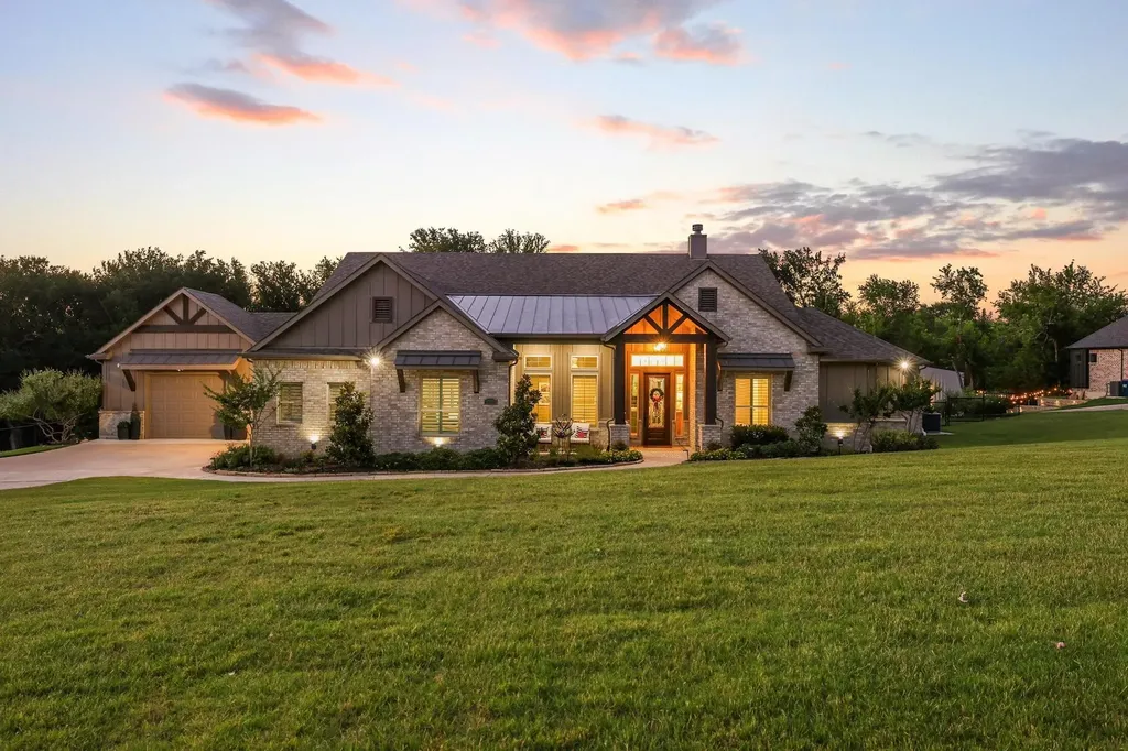 1317 Hunt Road Gunter TX 75058