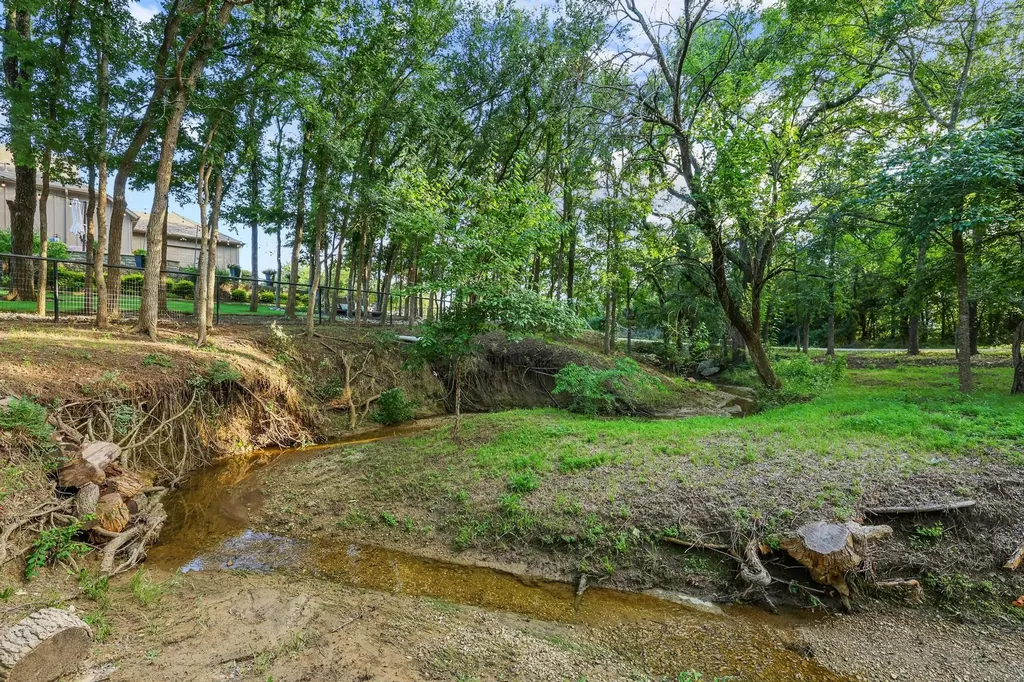 1317 Hunt Road Gunter TX 75058