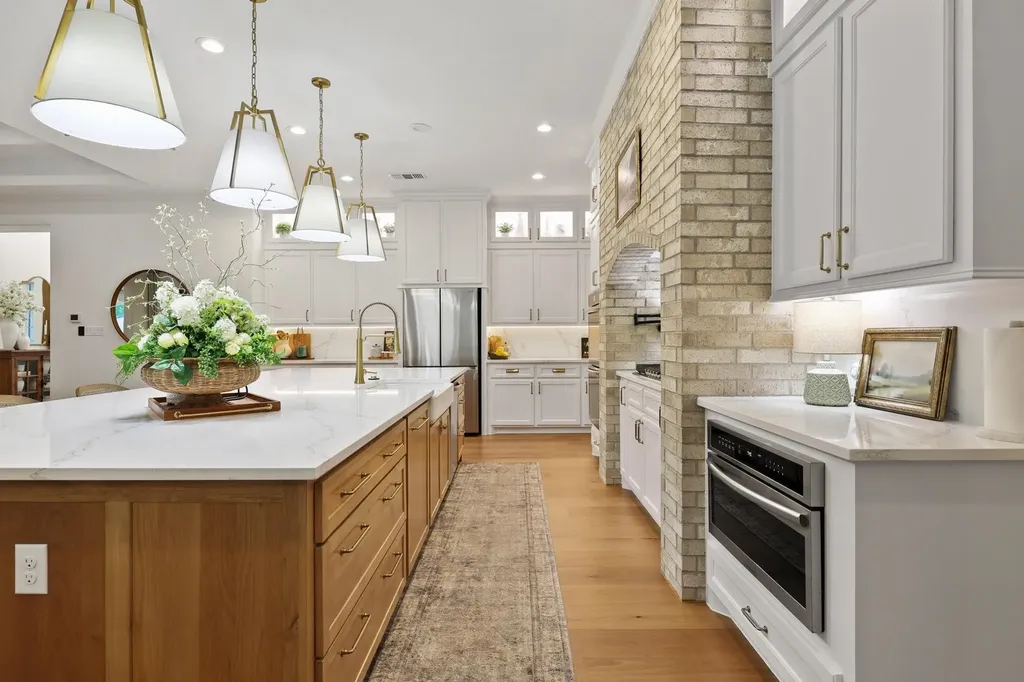 1317 Hunt Road Gunter TX 75058