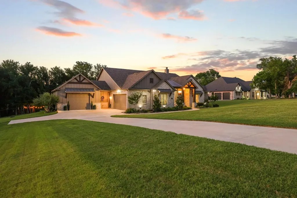 1317 Hunt Road Gunter TX 75058