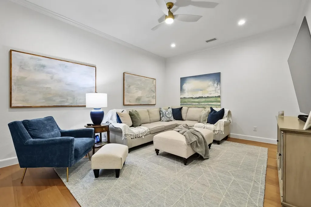1317 Hunt Road Gunter TX 75058