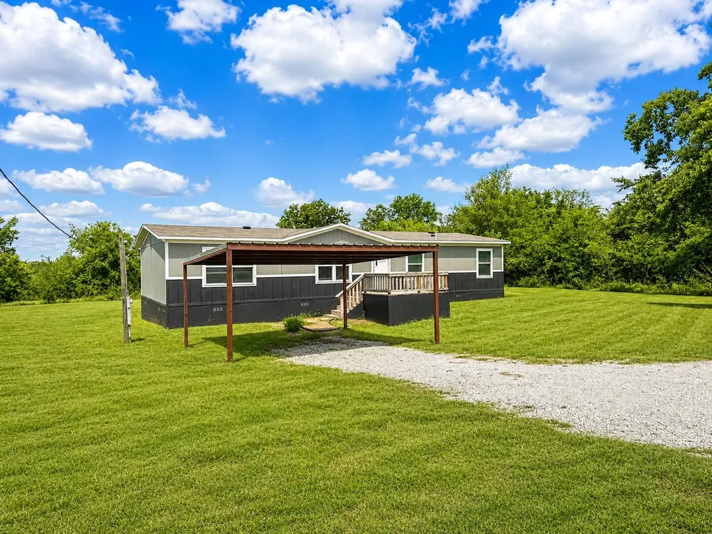 112 Buffalo Gap Drive Bridgeport TX 76426