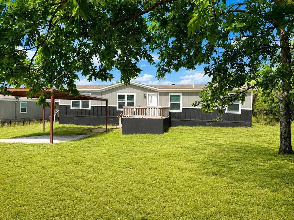 112 Buffalo Gap Drive Bridgeport TX 76426