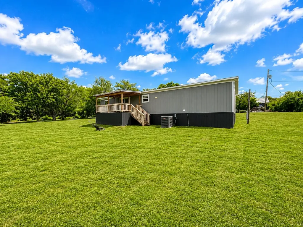 112 Buffalo Gap Drive Bridgeport TX 76426