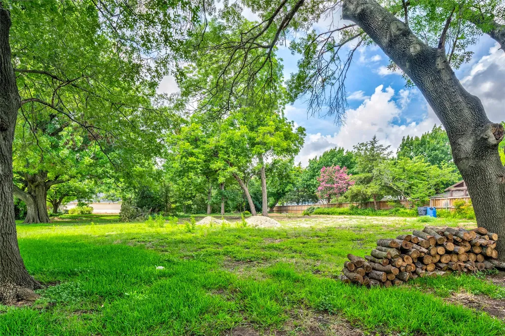 1539 Bella Vista Drive Dallas TX 75218