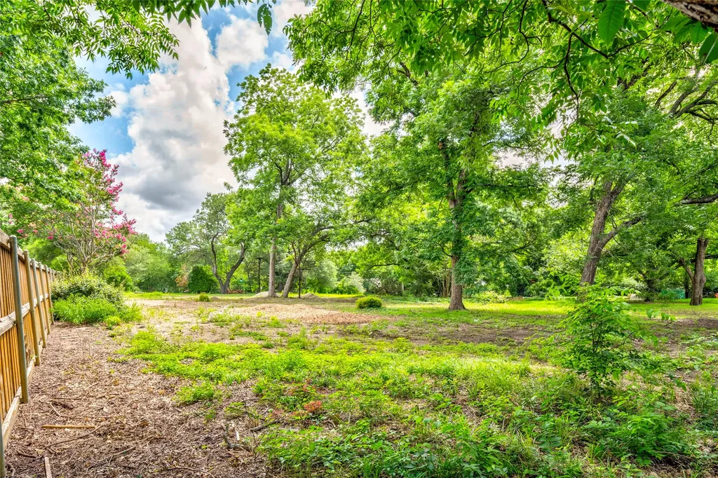 1539 Bella Vista Drive Dallas TX 75218
