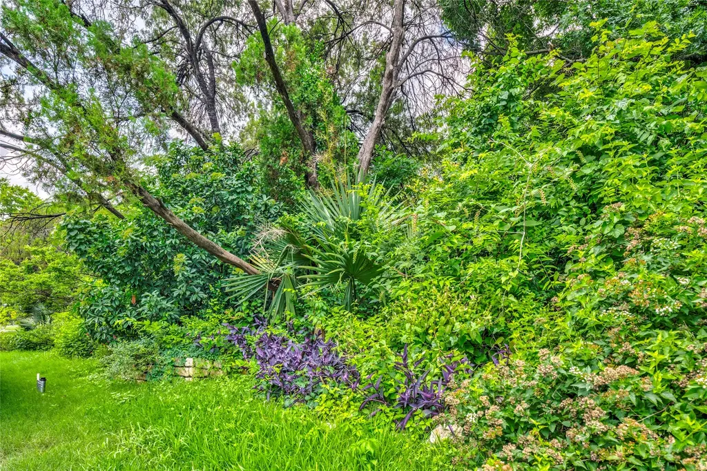 1539 Bella Vista Drive Dallas TX 75218