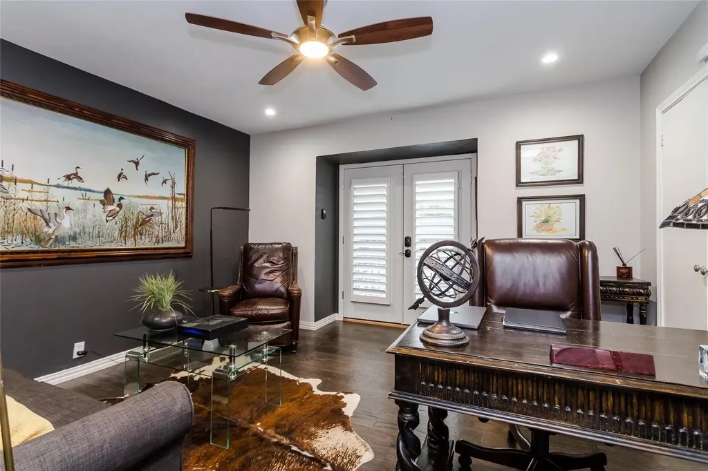 7818 Meadow Park Drive Dallas TX 75230
