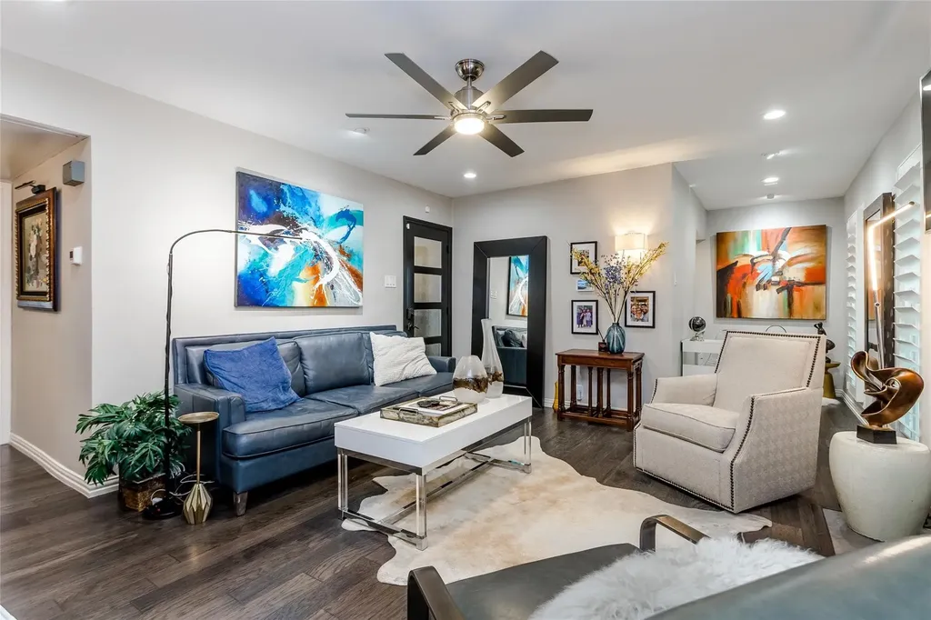 7818 Meadow Park Drive Dallas TX 75230