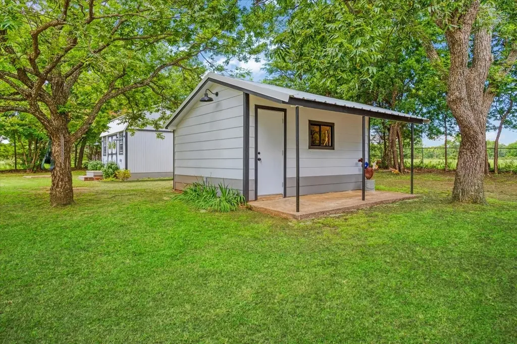 826 Georgetown Road Pottsboro TX 75076