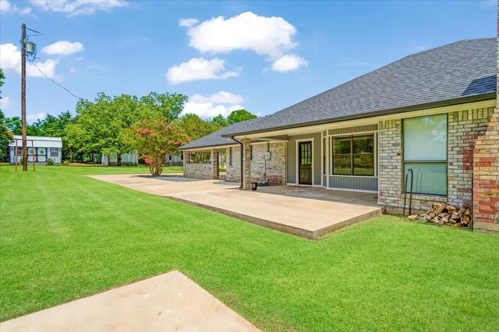 826 Georgetown Road Pottsboro TX 75076