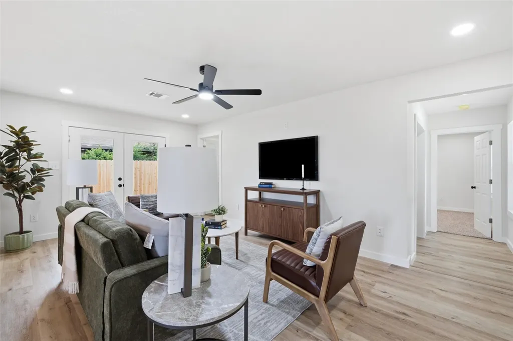108 E San Benito Drive Robinson TX 76706