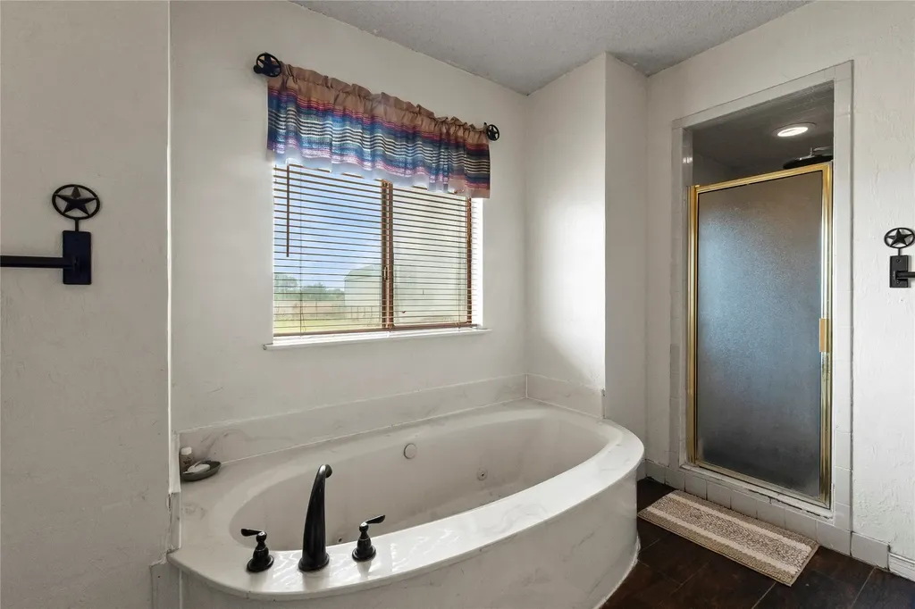 9926 County Road 155a Kaufman TX 75142