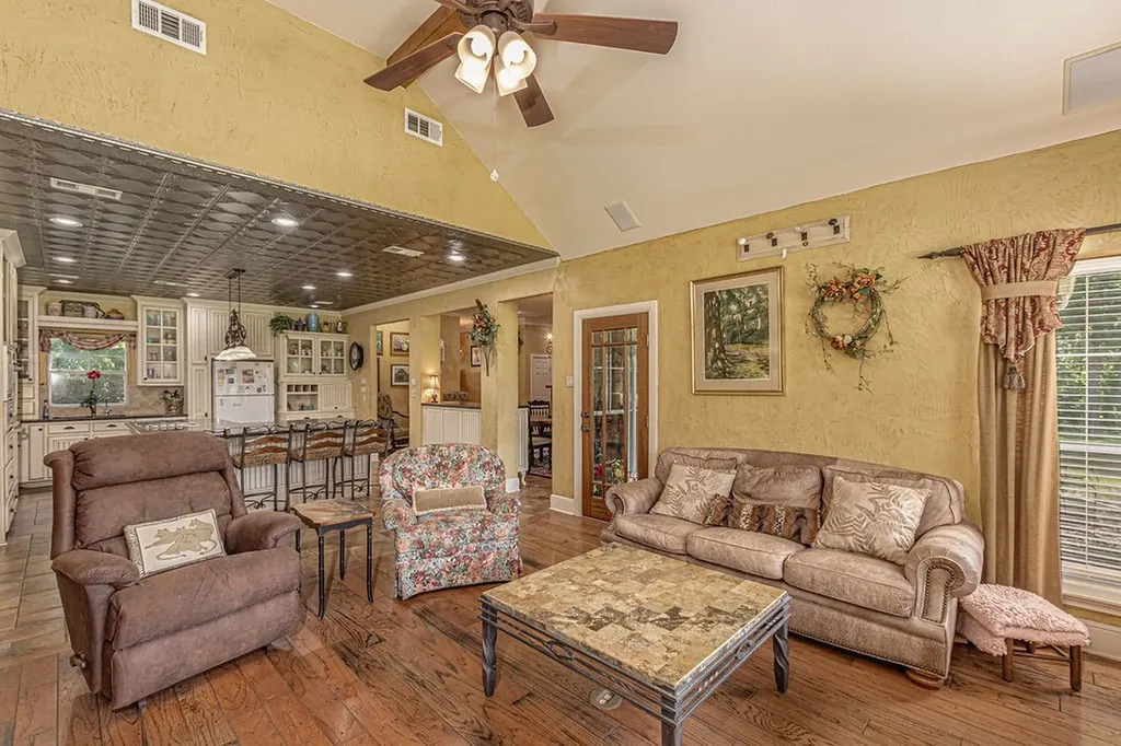 401 Saint Michaels Way Rockwall TX 75032