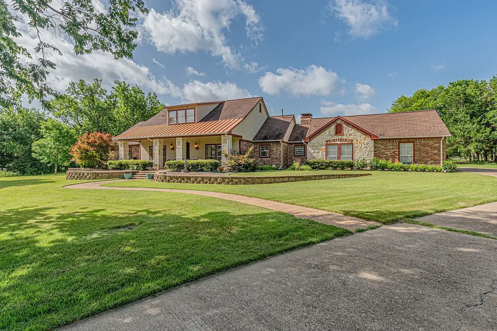 401 Saint Michaels Way Rockwall TX 75032