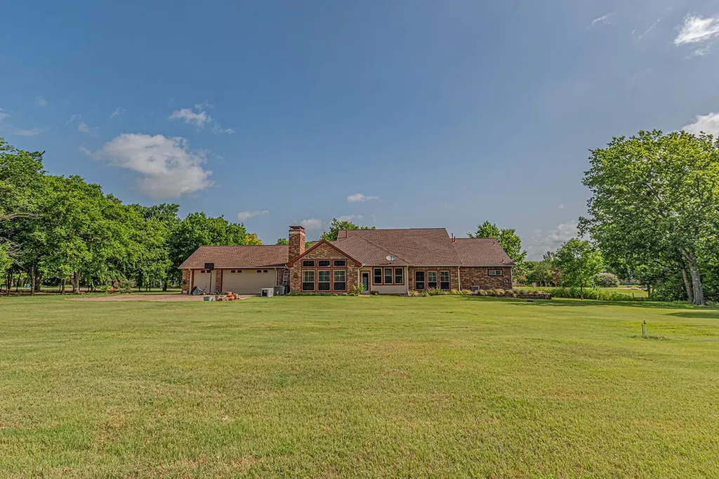 401 Saint Michaels Way Rockwall TX 75032