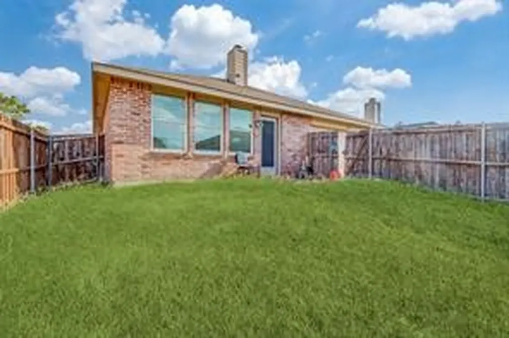 1942 Ryder Drive Lancaster TX 75146