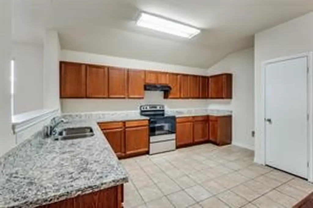 1942 Ryder Drive Lancaster TX 75146