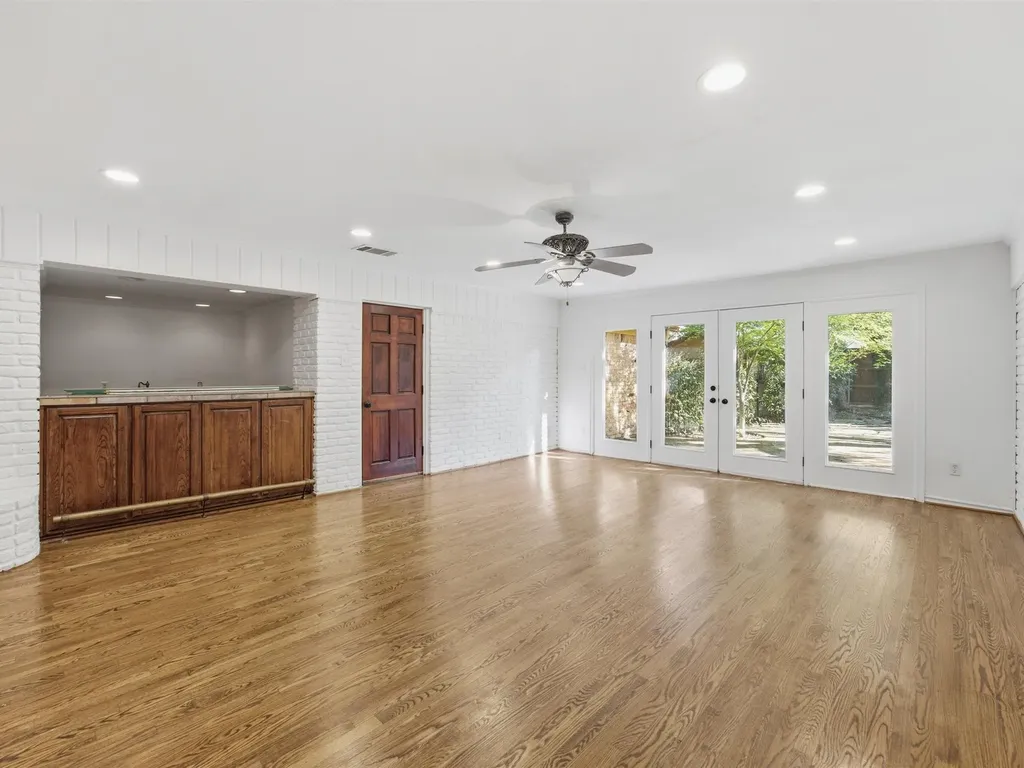 4400 Summercrest Court Fort Worth TX 76109
