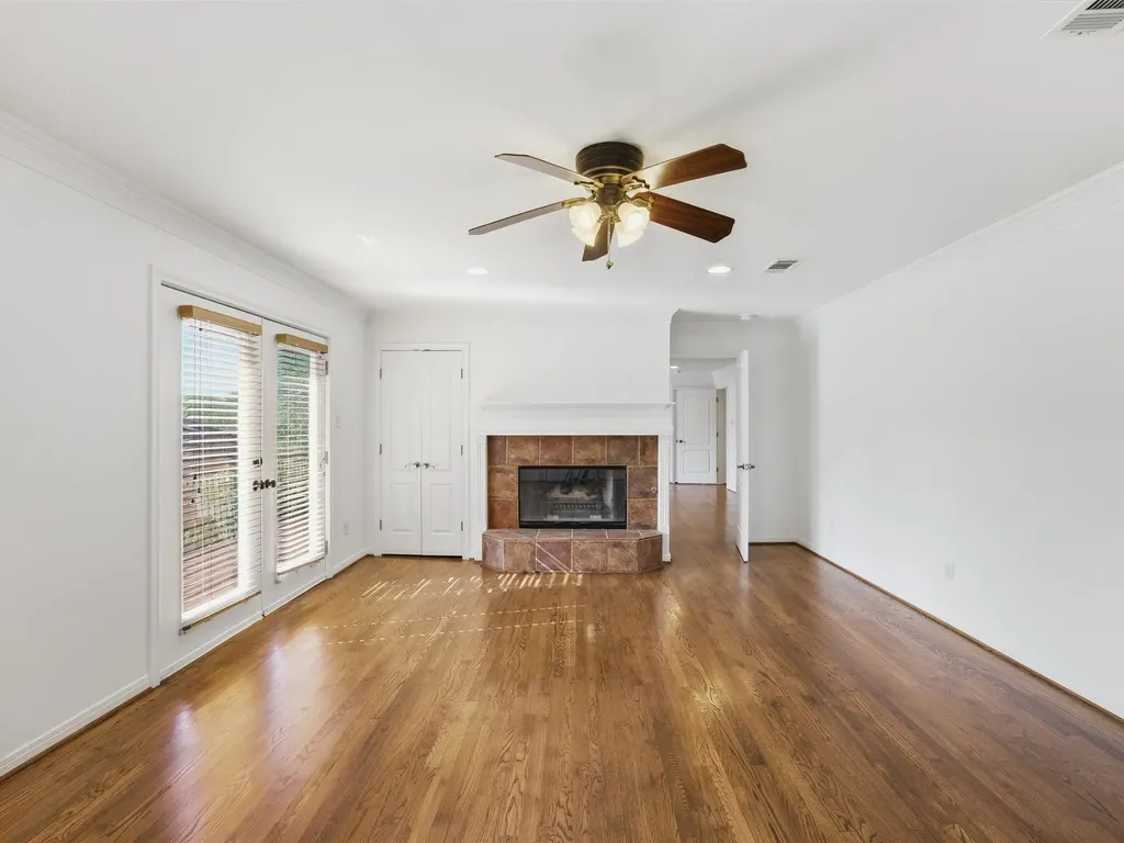 4400 Summercrest Court Fort Worth TX 76109