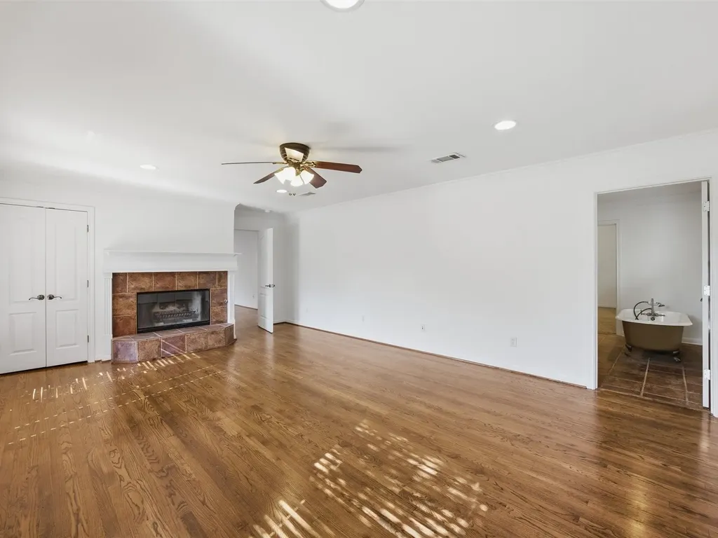 4400 Summercrest Court Fort Worth TX 76109