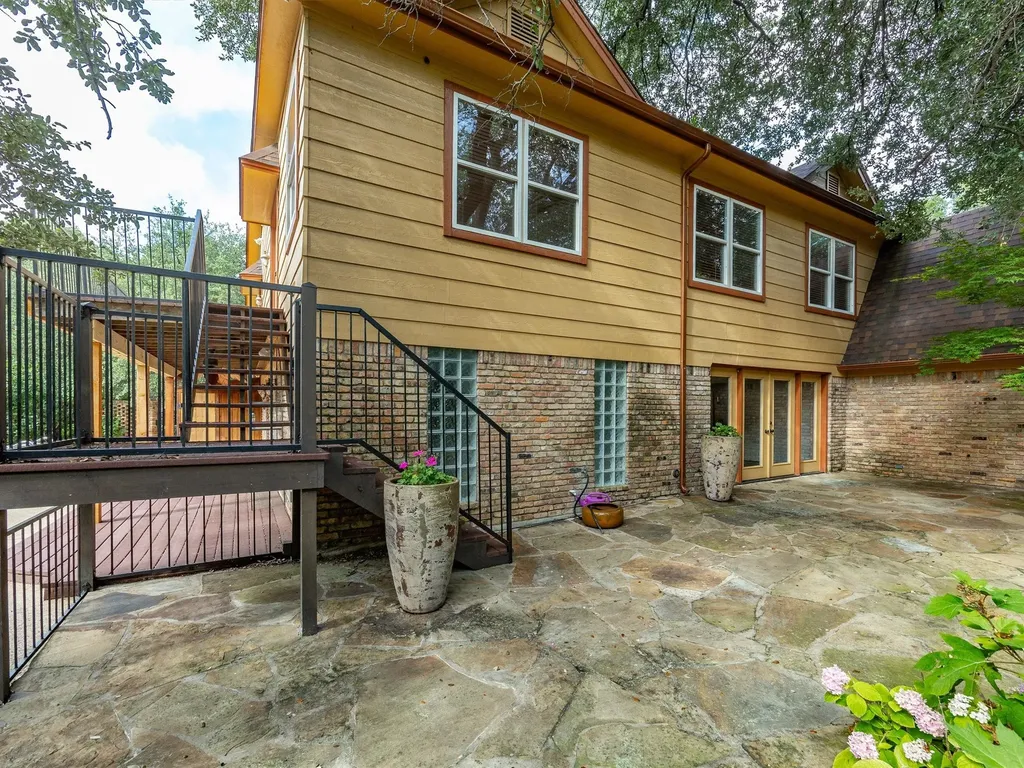 4400 Summercrest Court Fort Worth TX 76109