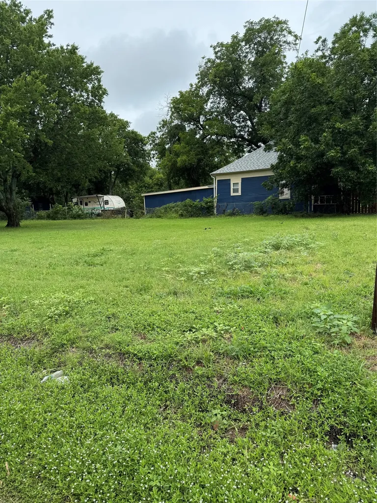 725 S 12th Street Waco TX 76706