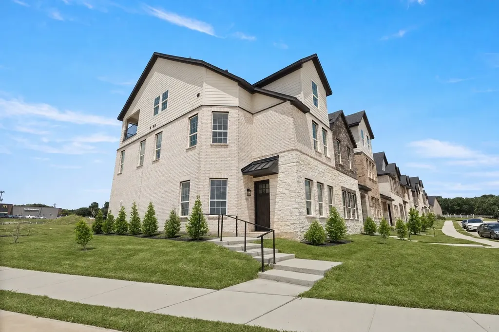 3457 Sanjeev Drive Irving TX 75060