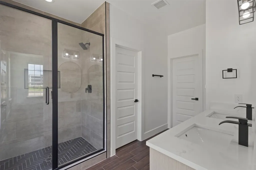 3457 Sanjeev Drive Irving TX 75060