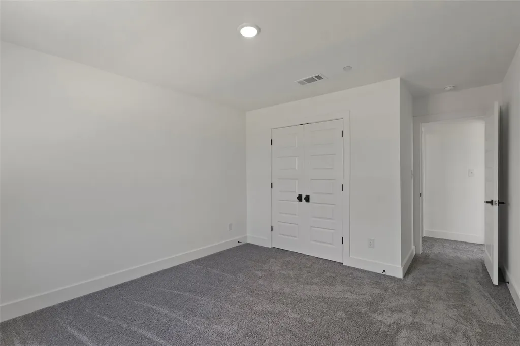 3457 Sanjeev Drive Irving TX 75060