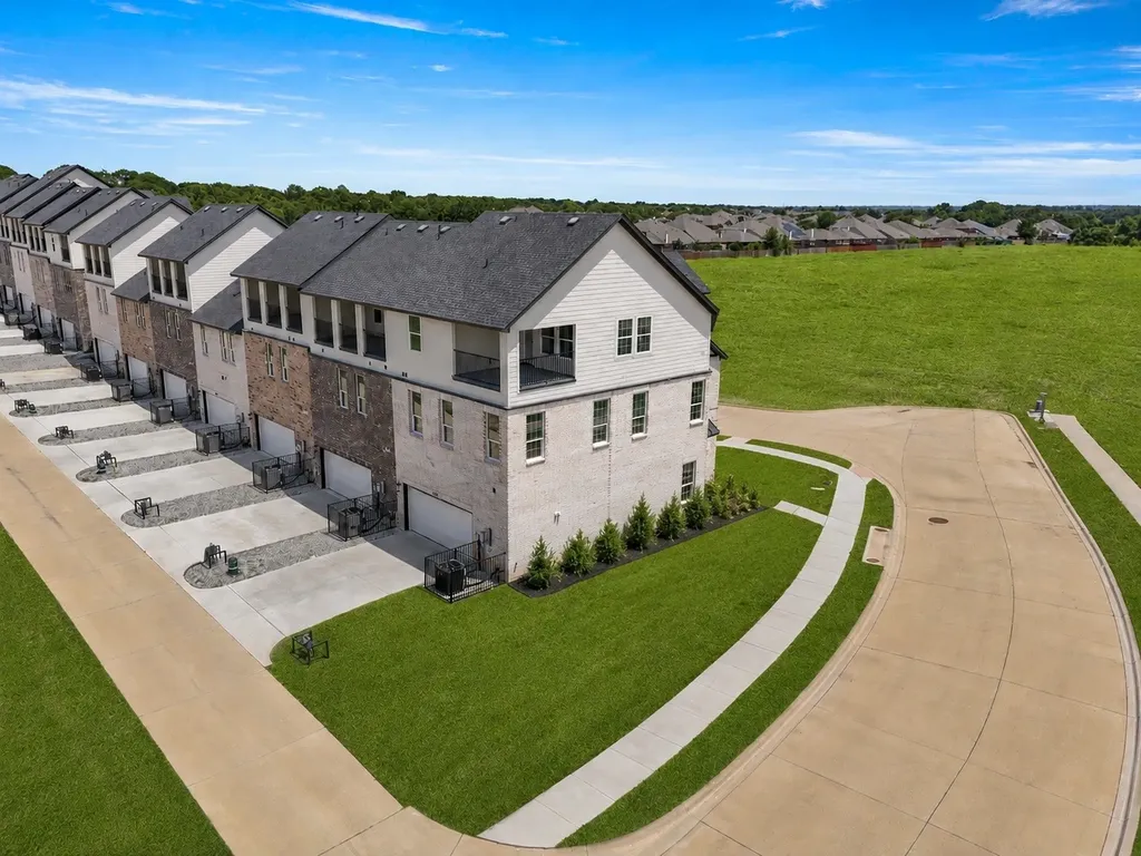3457 Sanjeev Drive Irving TX 75060