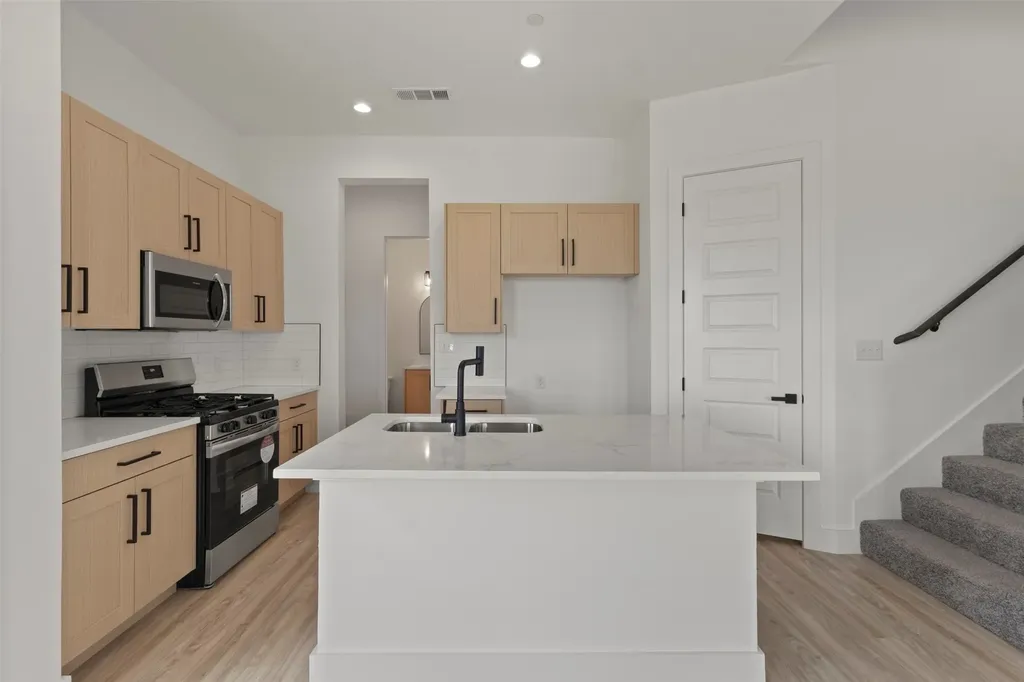 3457 Sanjeev Drive Irving TX 75060