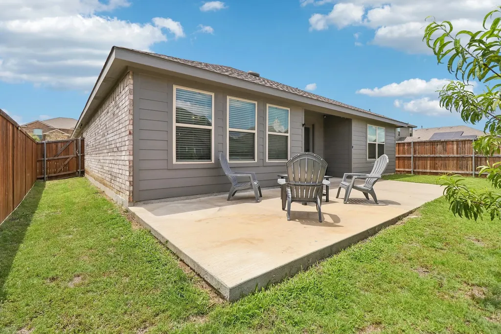 2020 Sun Star Drive Haslet TX 76052