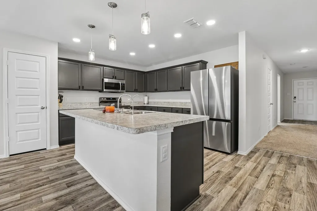2020 Sun Star Drive Haslet TX 76052