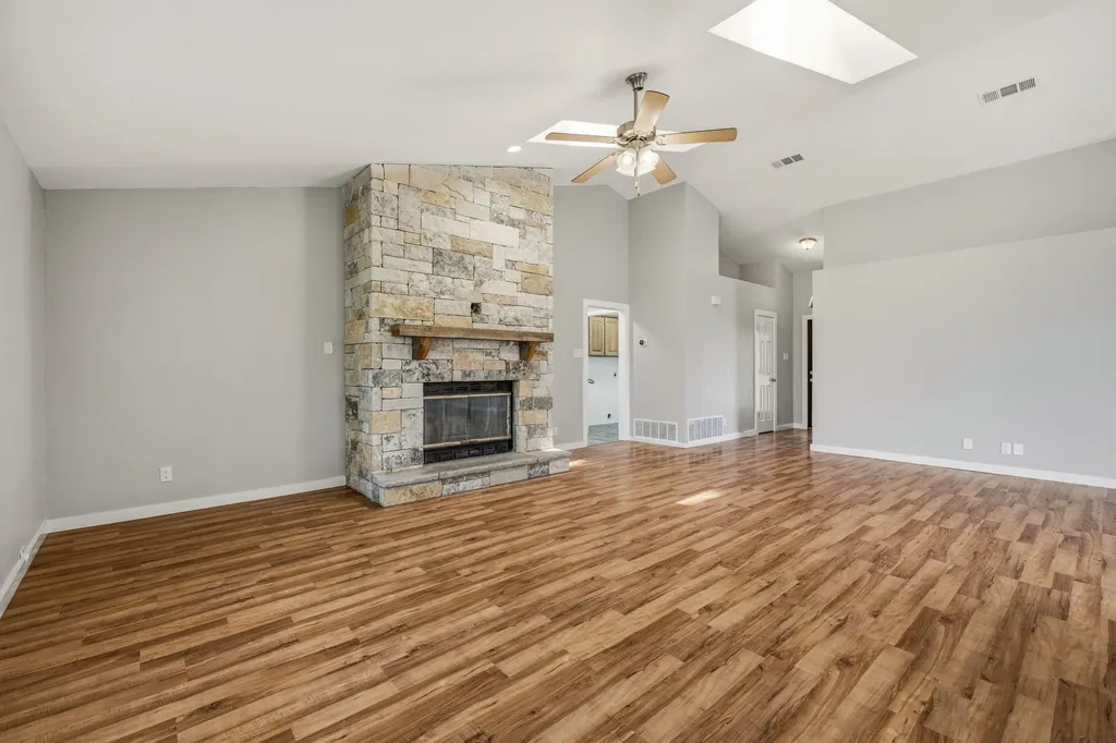 5500 Friendship Road Tolar TX 76476