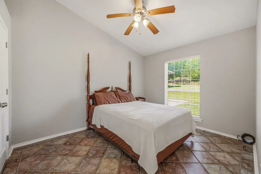 5500 Friendship Road Tolar TX 76476