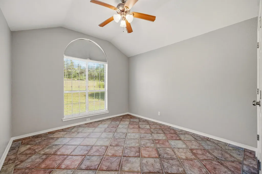 5500 Friendship Road Tolar TX 76476