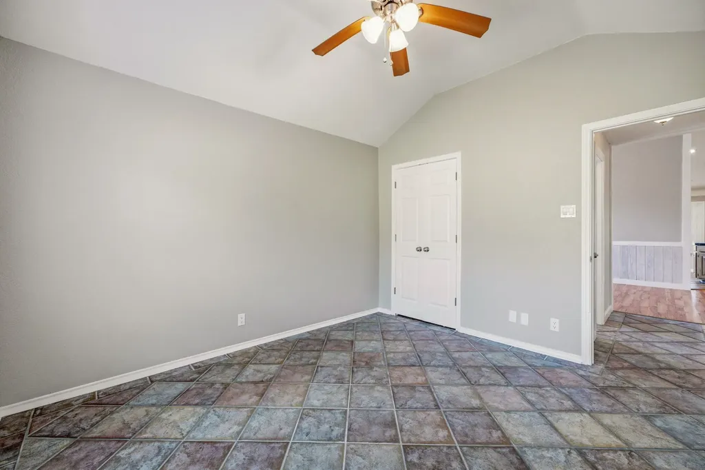 5500 Friendship Road Tolar TX 76476