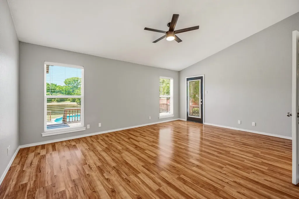 5500 Friendship Road Tolar TX 76476