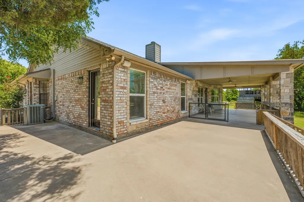 5500 Friendship Road Tolar TX 76476