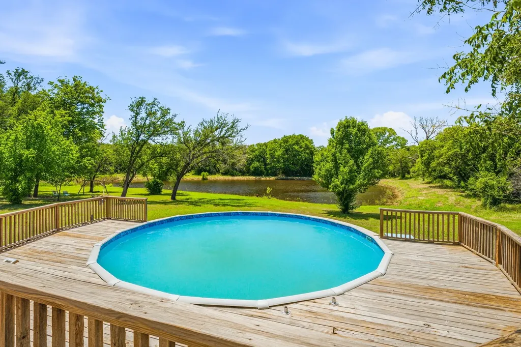5500 Friendship Road Tolar TX 76476
