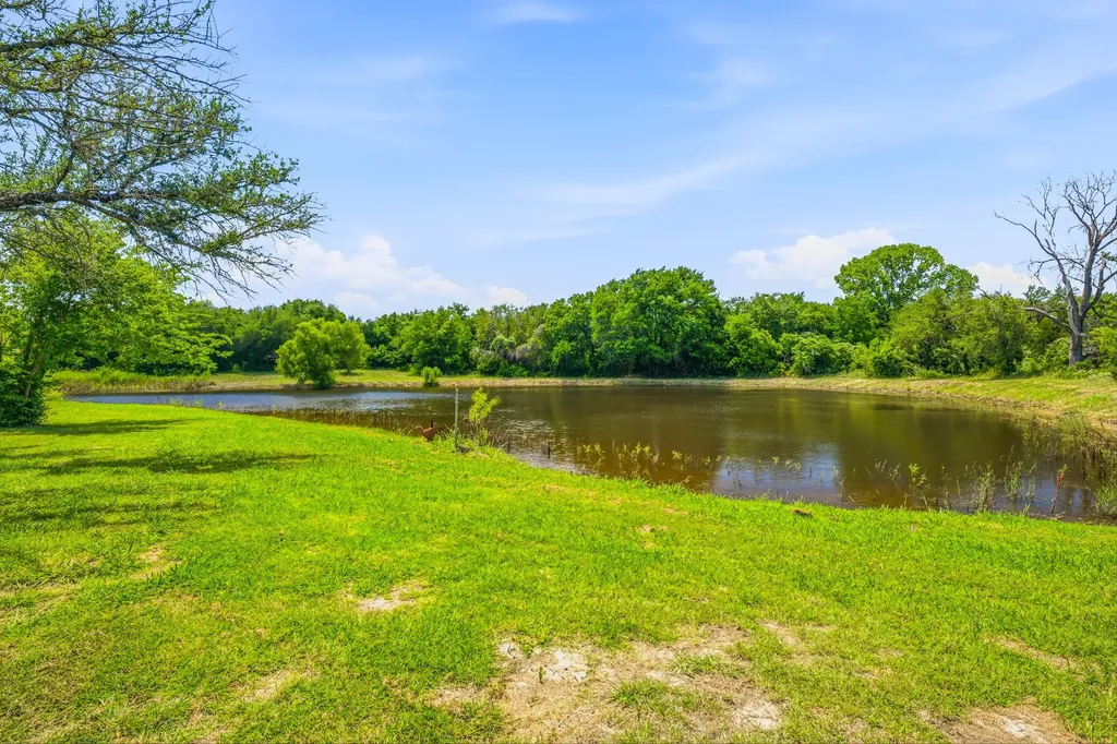 5500 Friendship Road Tolar TX 76476