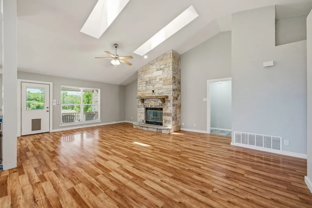 5500 Friendship Road Tolar TX 76476
