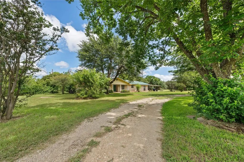 440 Williams Road Lorena TX 76655