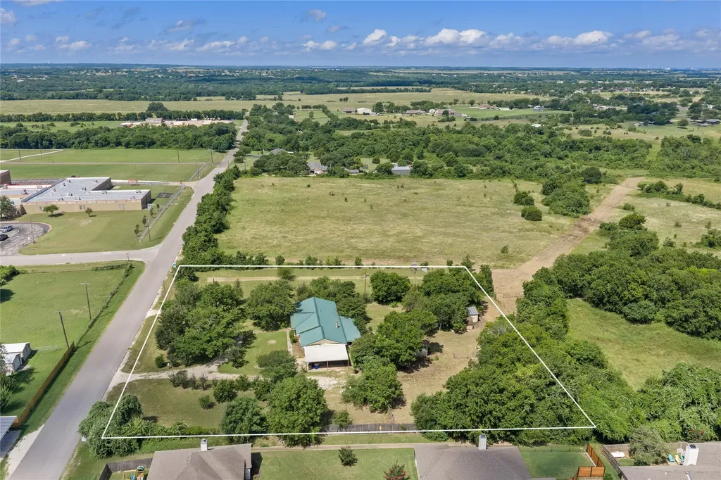 440 Williams Road Lorena TX 76655