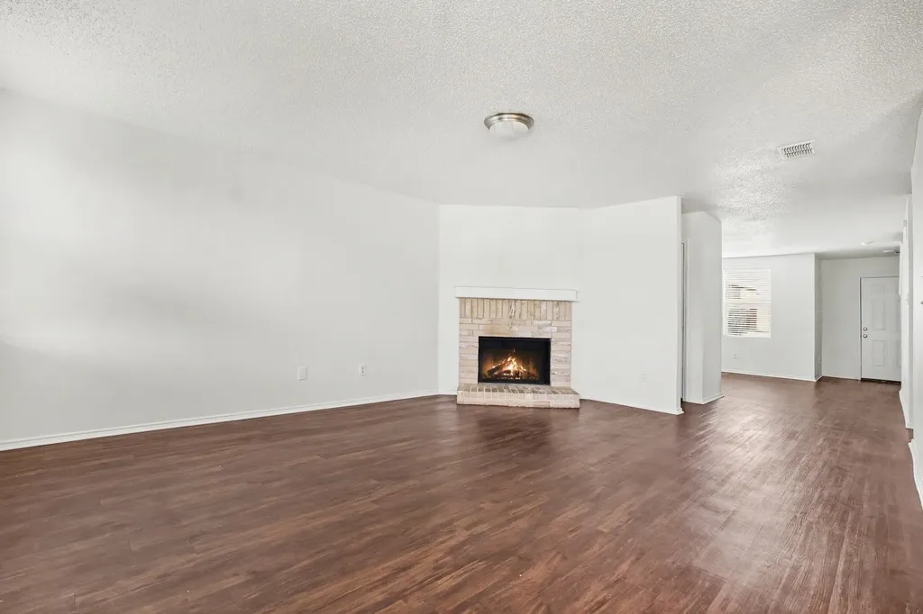 14847 Canyonridge Drive Balch Springs TX 75180