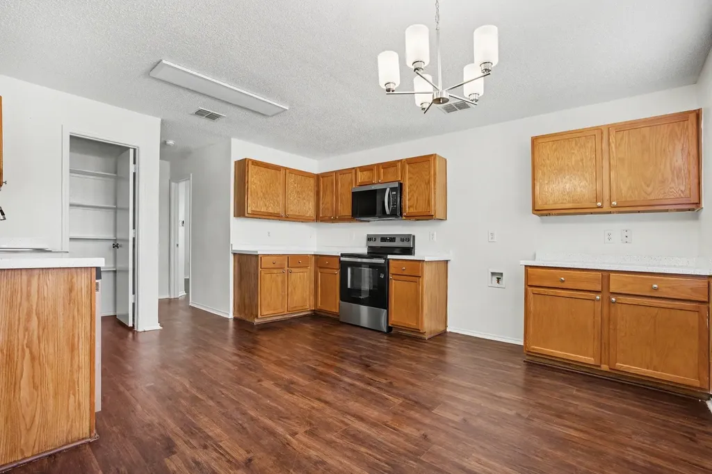 14847 Canyonridge Drive Balch Springs TX 75180