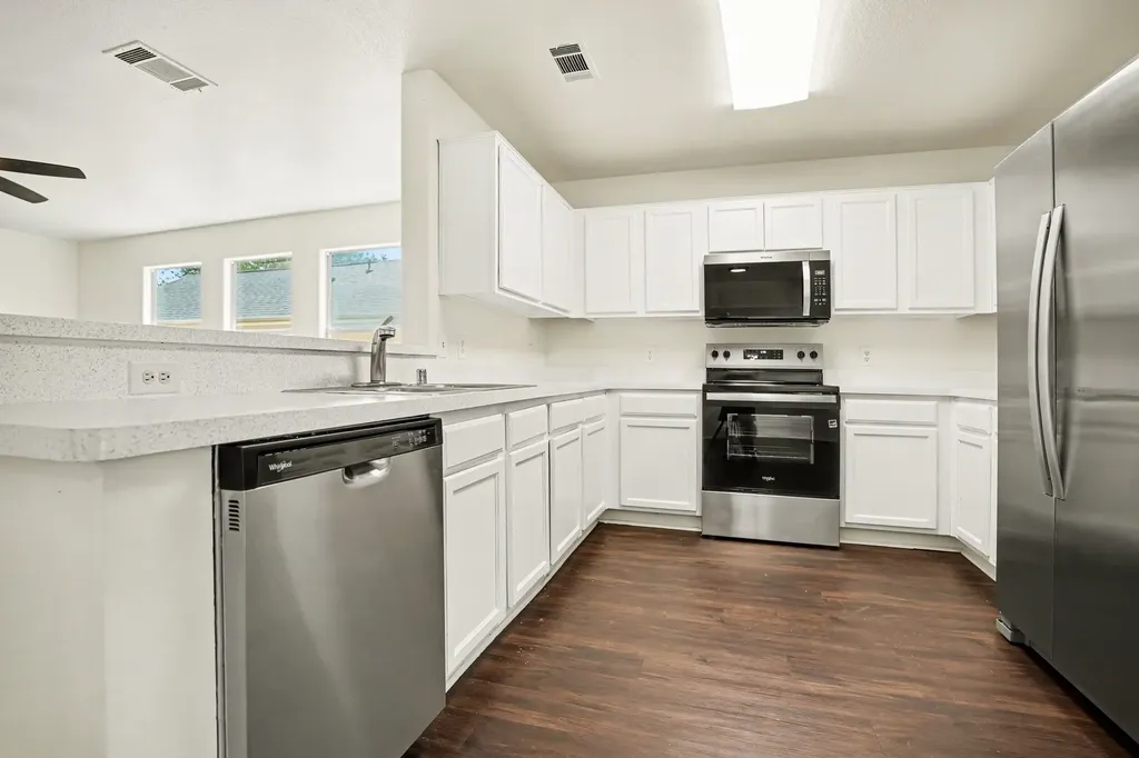 1966 Courtside Drive Dallas TX 75051